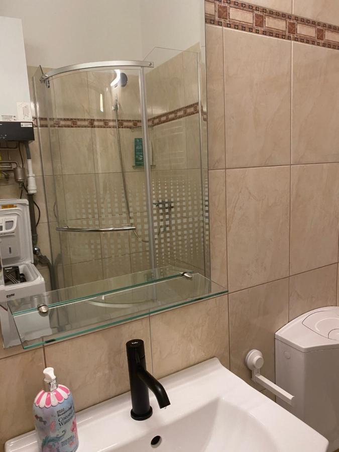 Blue Danube Apartment Downtown With Free Parking บูดาเปสต์ ภายนอก รูปภาพ